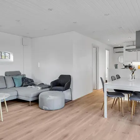 Stunning In With House A Panoramic View *